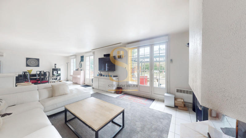 Maison - 172 m² - 7 pièces