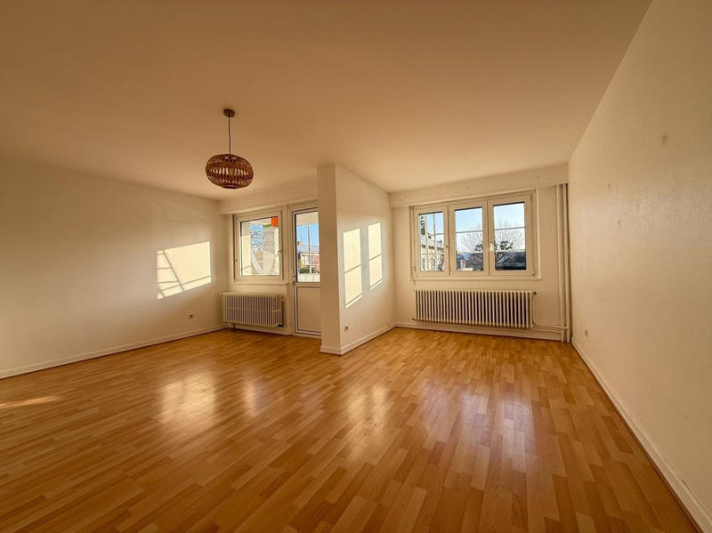 Appartement - 100 m² - 4 pièces