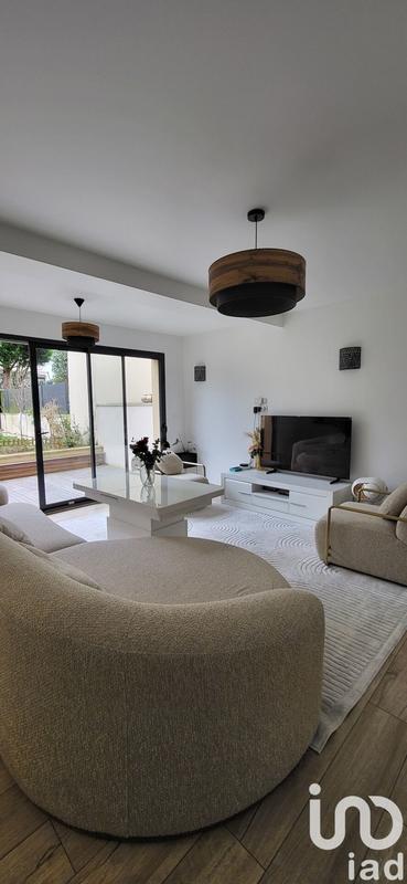 Maison - 123 m² - 6 pièces