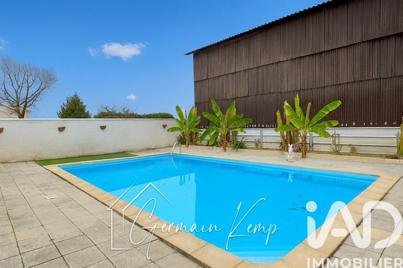 Maison - 250 m² - 9 pièces