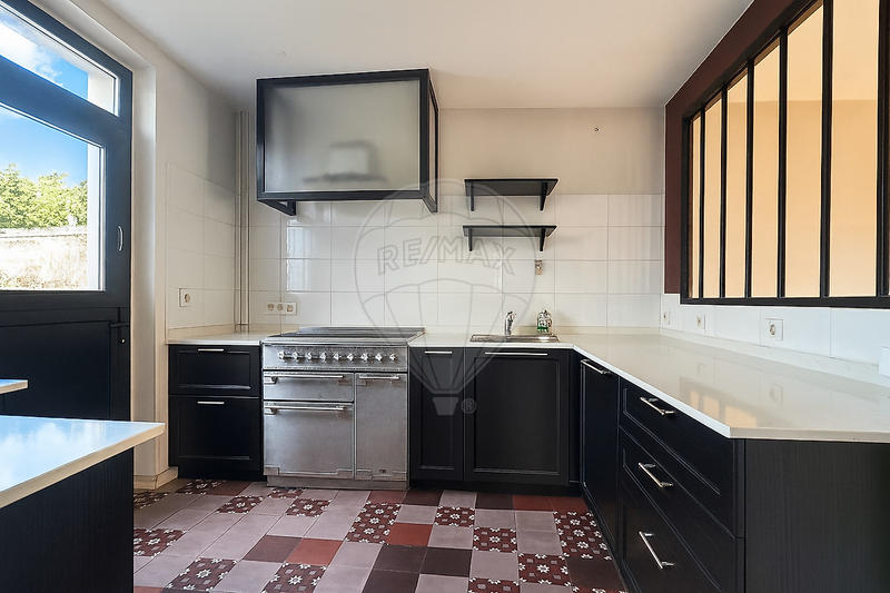 Demeure - 120 m² - 6 pièces