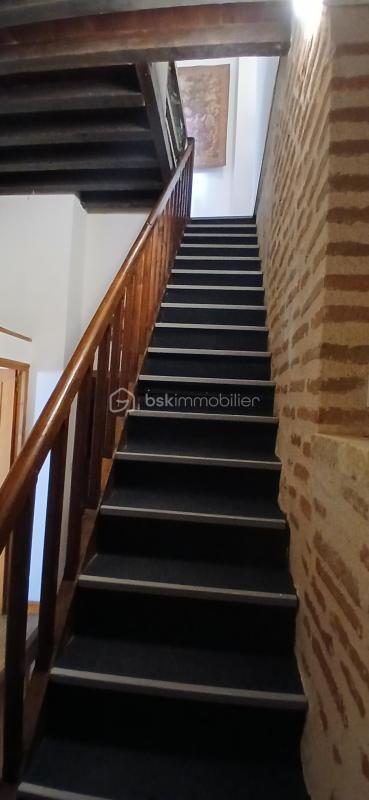 Château - 120 m² - 4 pièces