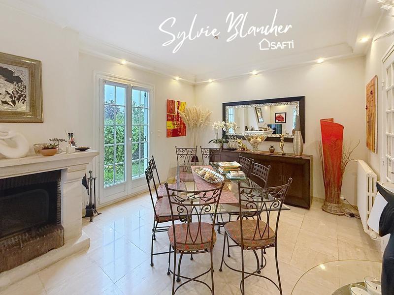 Maison - 170 m² - 6 pièces