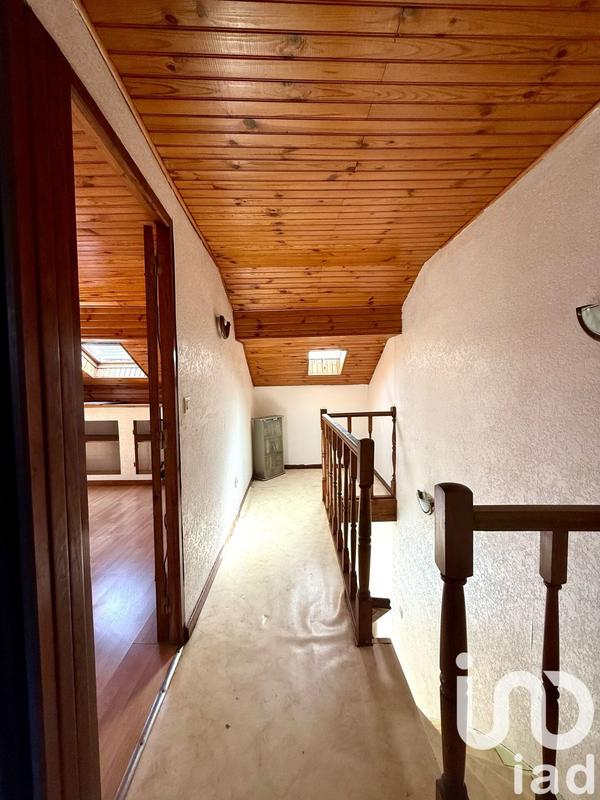 Maison - 92 m² - 5 pièces