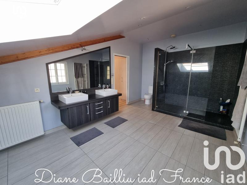 Maison de ville - 263 m² - 8 pièces