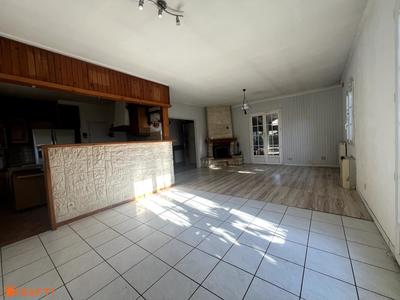 Maison - 95 m² - 4 pièces