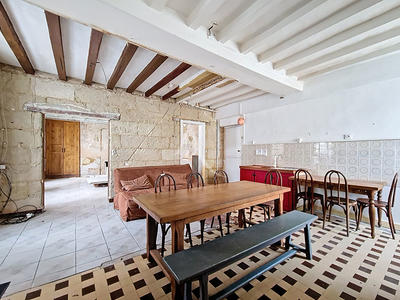 Maison - 222 m² - 6 pièces