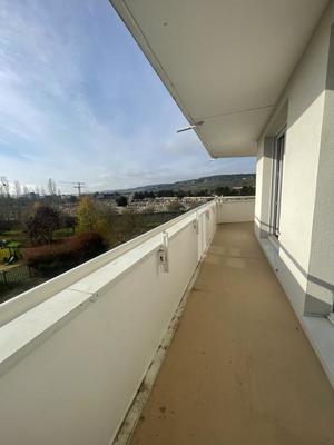 Appartement - 85 m² - 4 pièces