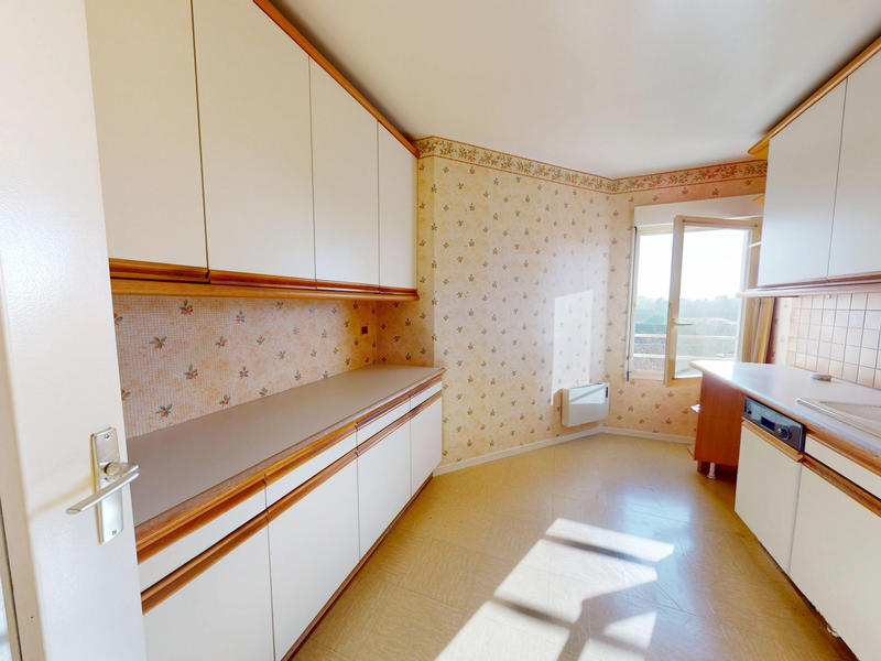 Appartement - 96 m² - 5 pièces