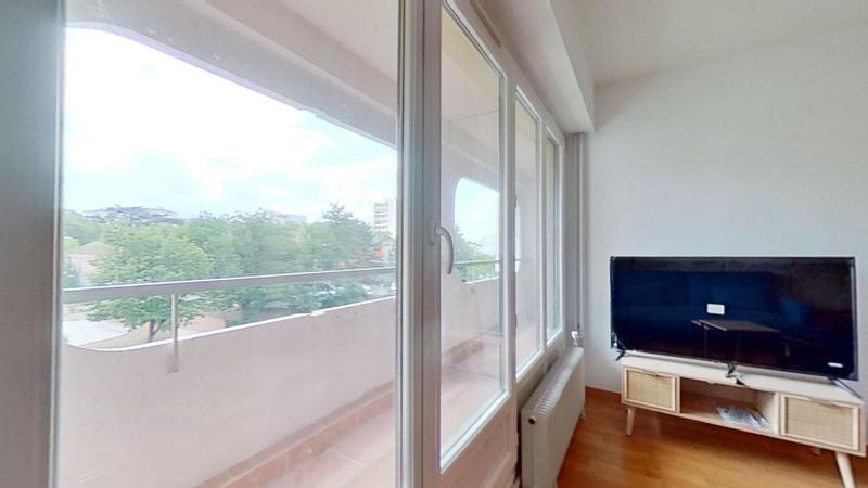 Chambre - 10 m² - 6 pièces