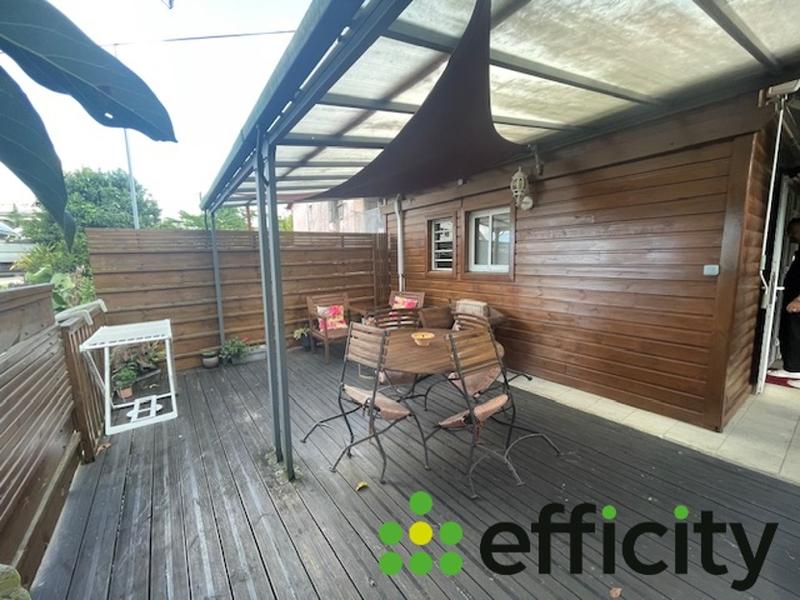 Maison - 263 m² - 8 pièces