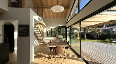 Maison - 170 m² - 5 pièces