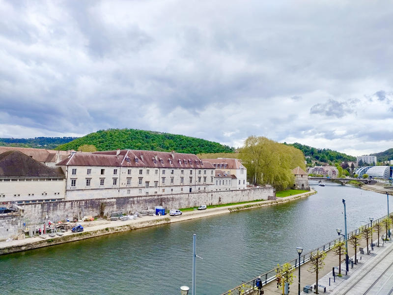 Appartement - 97 m² - 4 pièces