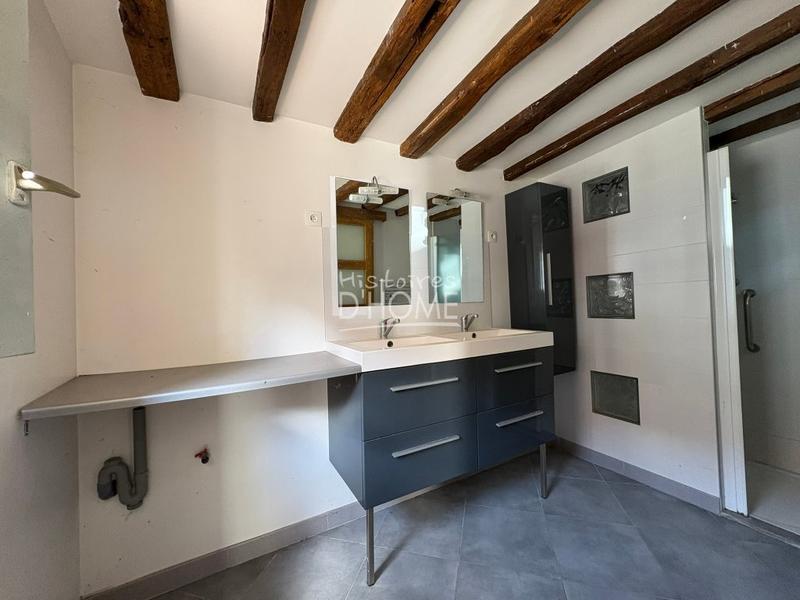 Propriété - 280 m² - 8 pièces