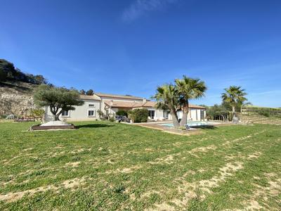 Villa - 200 m² - 5 pièces