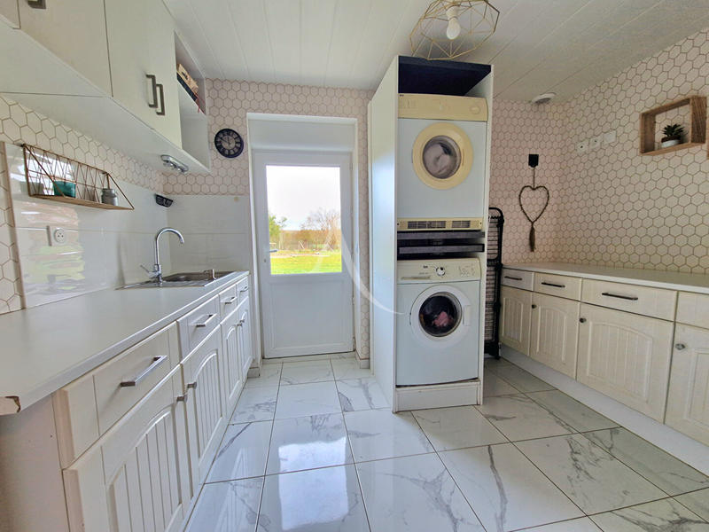 Maison - 311 m² - 7 pièces