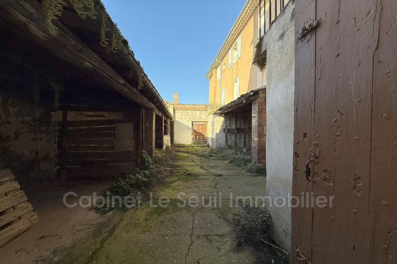 Maison - 215 m² - 9 pièces