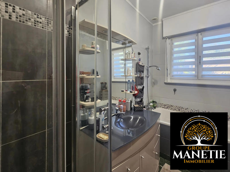 Maison - 102 m² - 6 pièces