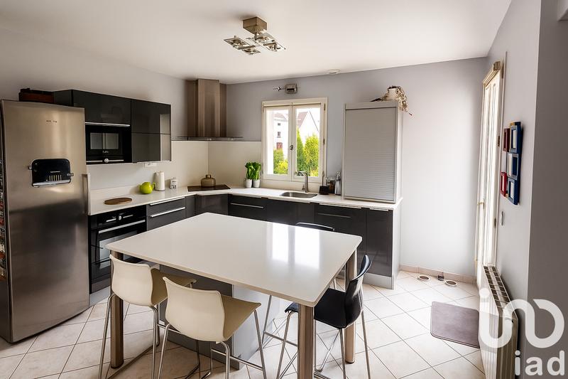 Maison - 170 m² - 6 pièces