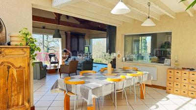 Maison d'architecte - 300 m² - 9 pièces