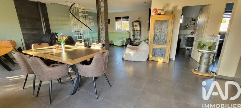 Maison - 115 m² - 6 pièces