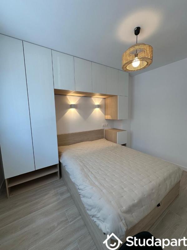 Chambre - 11 m² - 1 pièce