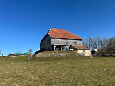 Corps de ferme - 222 m² - 8 pièces