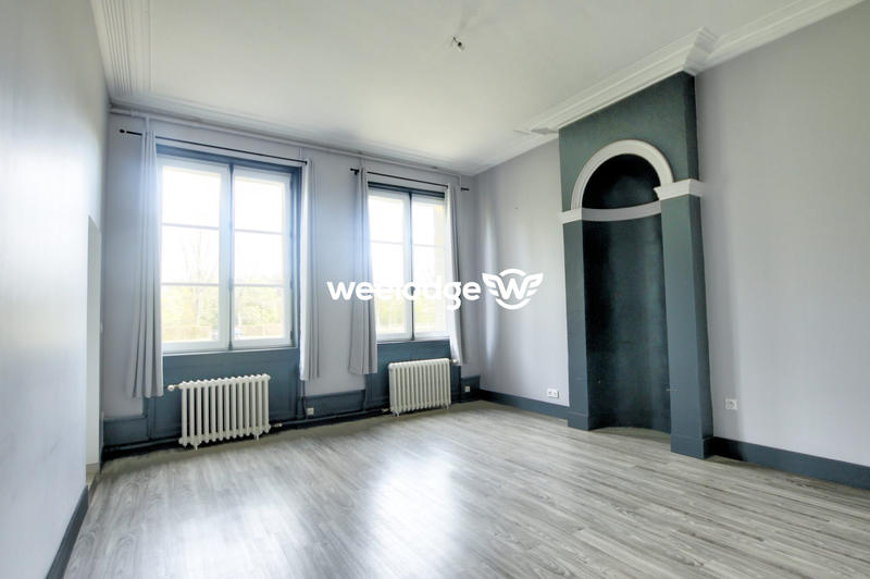 Château - 315 m² - 14 pièces