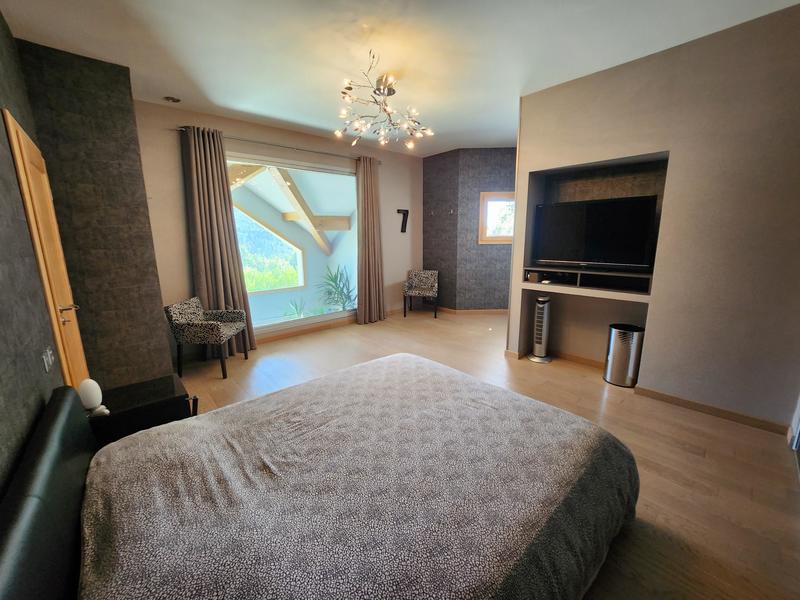 Villa - 280 m² - 10 pièces