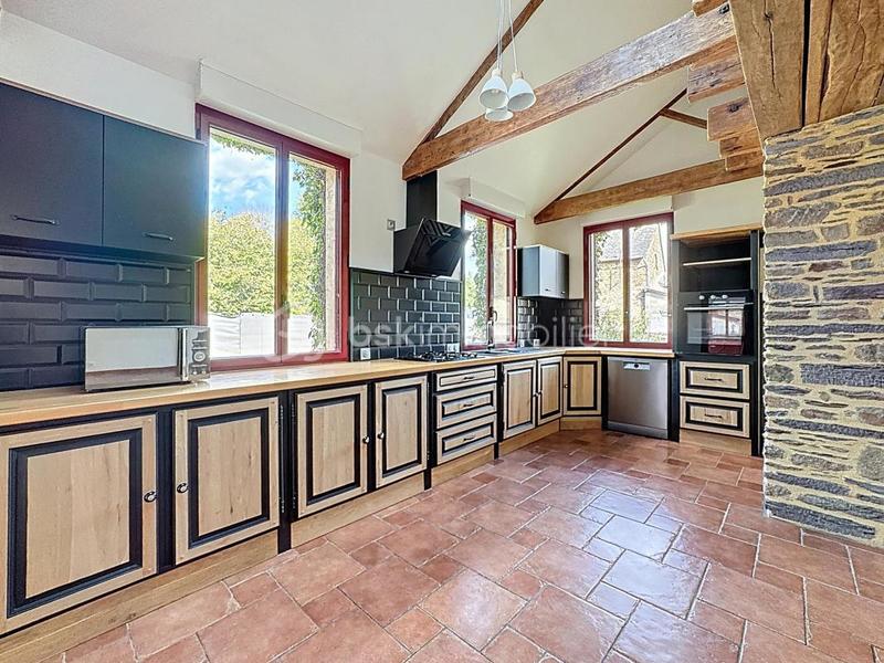 Maison en pierre - 125 m² - 6 pièces