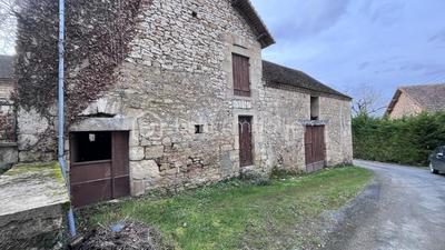 Grange - 150 m² - 1 pièce