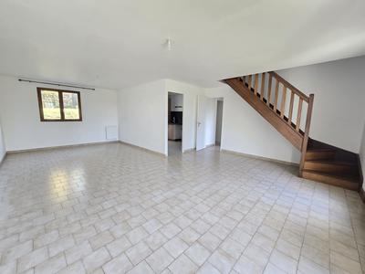 Maison - 93 m² - 5 pièces