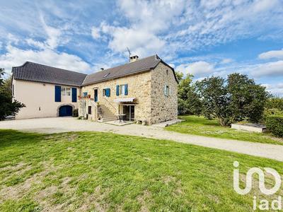 Maison - 145 m² - 5 pièces