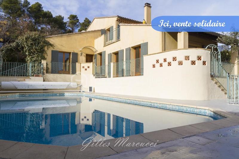 Maison - 174 m² - 5 pièces