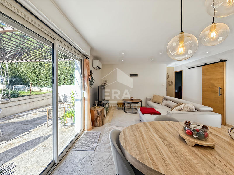 Maison - 94 m² - 4 pièces
