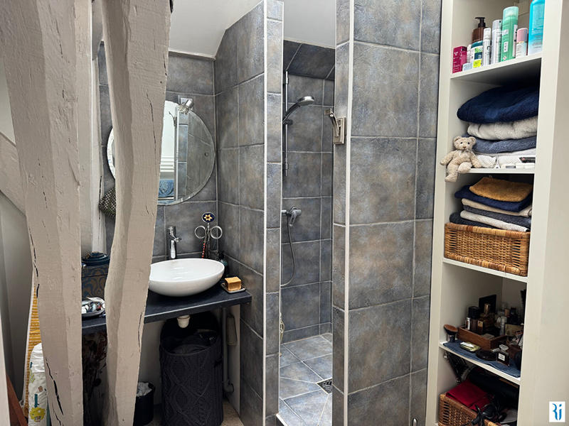 Appartement - 97 m² - 5 pièces