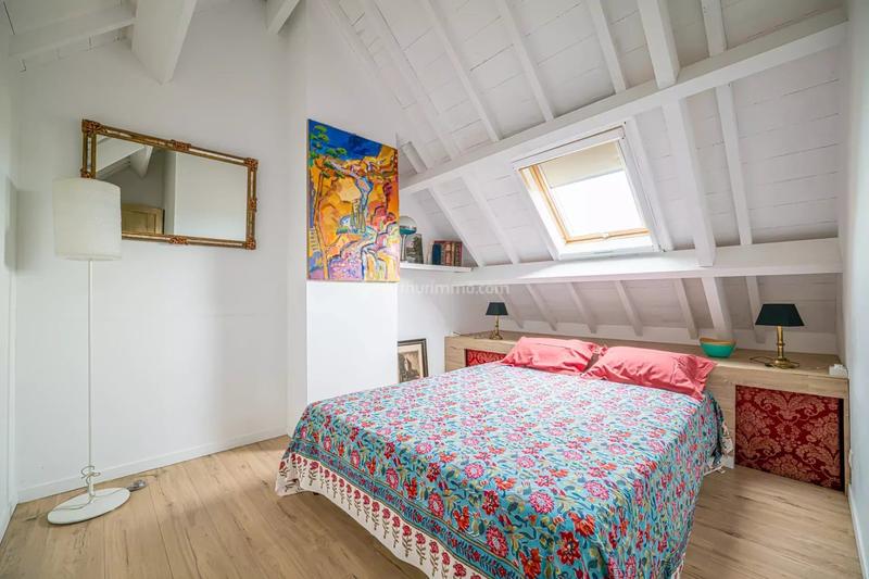 Maison - 214 m² - 10 pièces