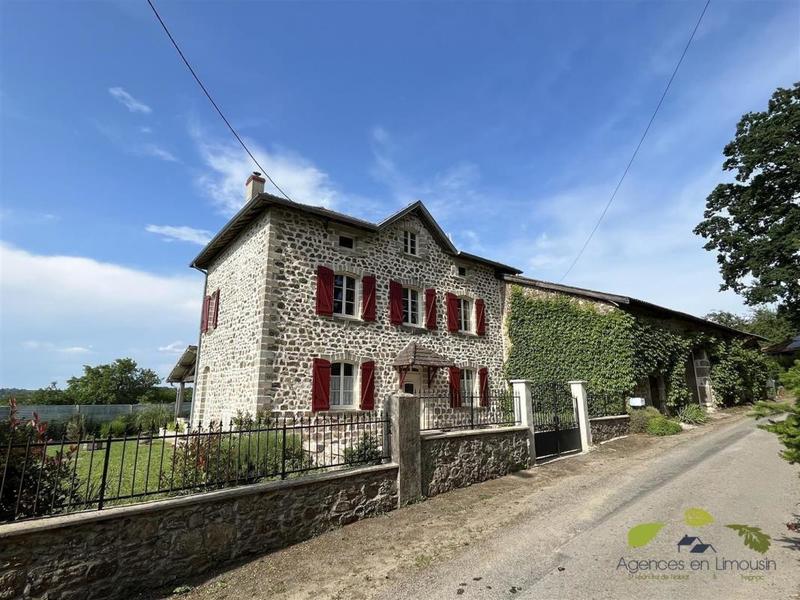 Propriété - 175 m² - 5 pièces