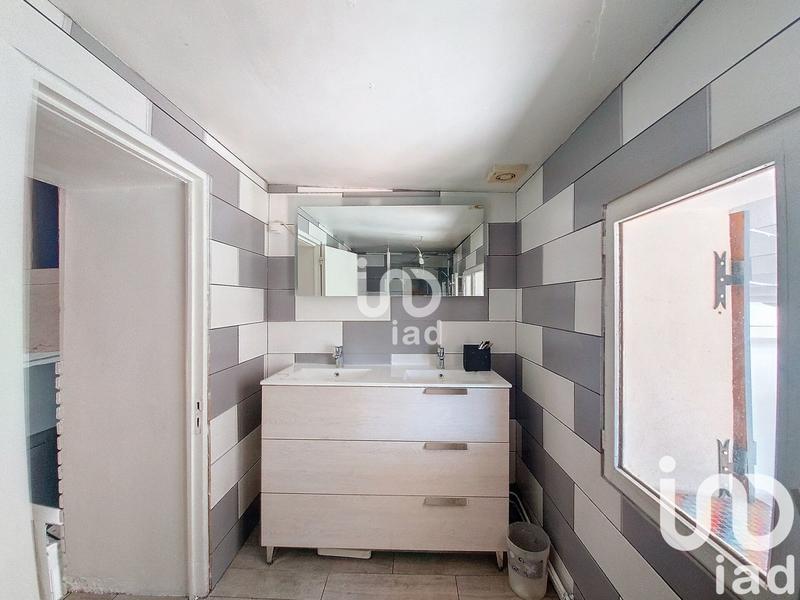 Maison - 247 m² - 10 pièces