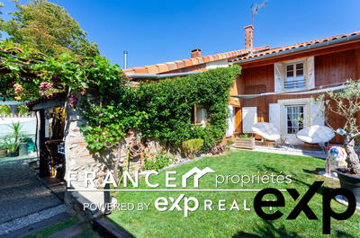 Maison - 245 m² - 7 pièces