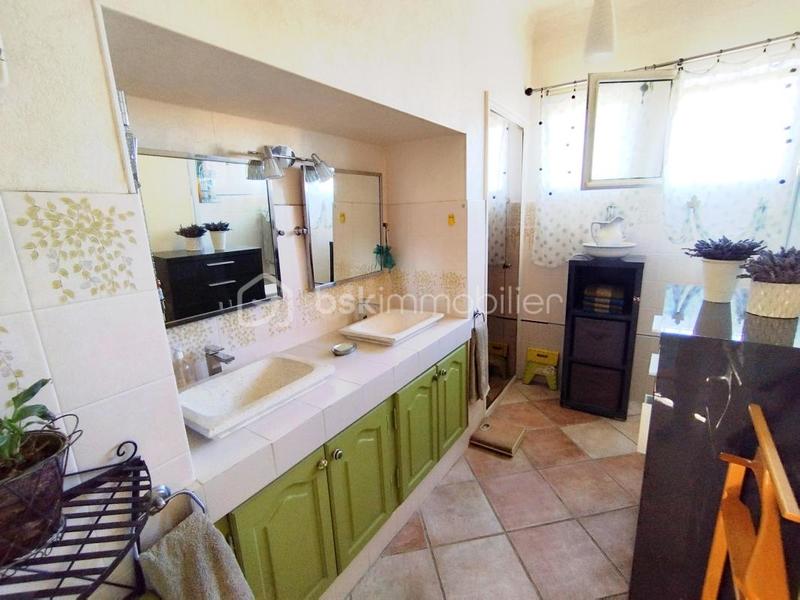 Demeure - 208 m² - 10 pièces