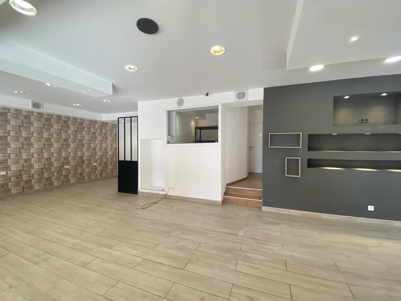 Local commercial - 117 m²