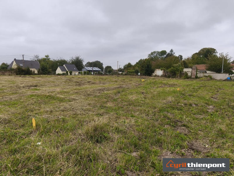 Terrain constructible - 900 m²