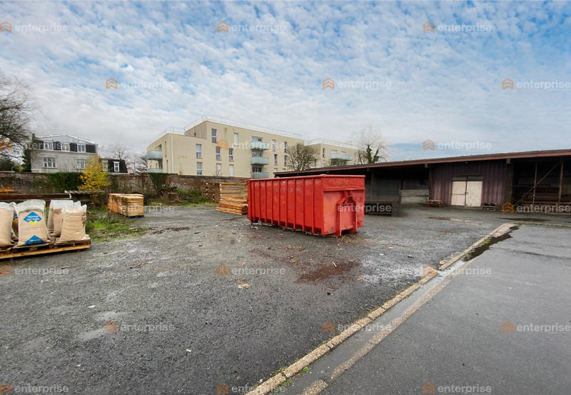 Local d'activité / Entrepôt - 600 m²