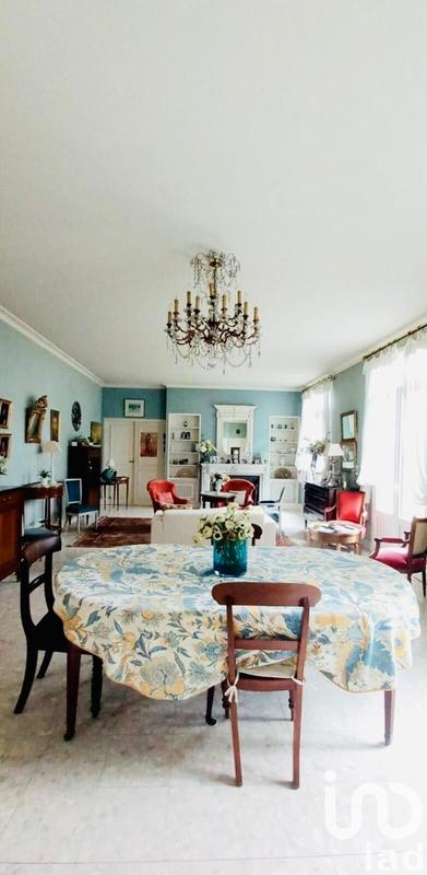 Maison de ville - 260 m² - 8 pièces