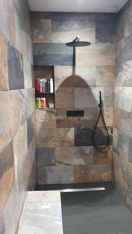 Maison - 200 m² - 6 pièces