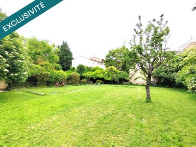 Maison - 210 m² - 8 pièces