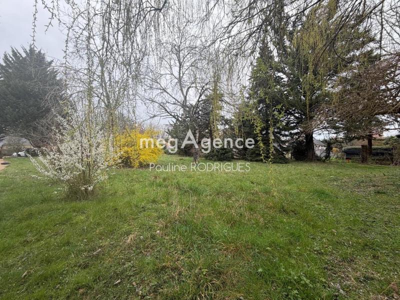 Terrain constructible - 965 m²