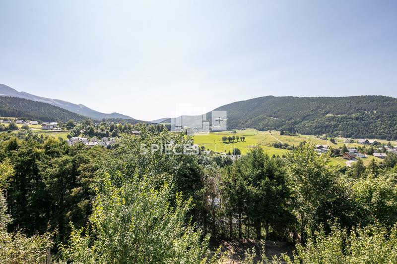 Maison - 220 m² - 6 pièces