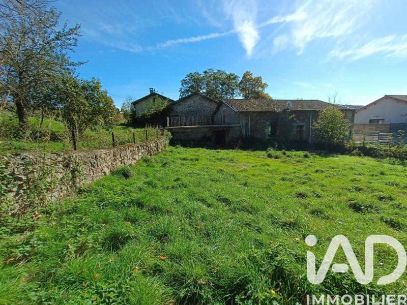 Maison - 212 m² - 4 pièces